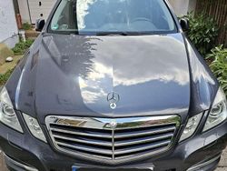 Grau Gebraucht 2011 Mercedes E200 Avantgarde Kombi | 13.600 € (Fairer Preis)
