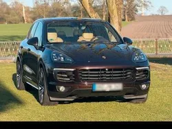 Braun Gebraucht 2015 Porsche Cayenne S SUV | 28.999 € (Fairer Preis)