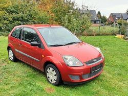Rot Gebraucht 2007 Ford Fiesta Ambiente Kleinwagen | 1.500 € (Fairer Preis)