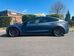 Schwarz Gebraucht 2022 Tesla Model 3 Performance Limousine | 37.500 € (Etwas zu teuer)