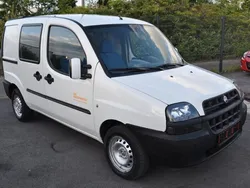 Weiß Gebraucht 2005 Fiat Doblò Van / Kleinbus | 2.490 € (Guter Preis)
