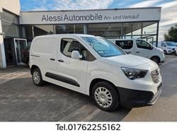 Weiß Gebraucht 2021 Opel Combo Edition Kombi | 12.590 € (Guter Preis)