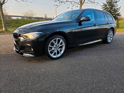 Schwarz Gebraucht 2019 BMW 320 M Sport Kombi | 27.400 € (Superpreis)