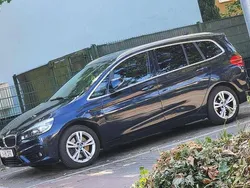 Blau Gebraucht 2016 BMW 220 Gran Tourer Luxury Line Van / Kleinbus | 18.000 € (Fairer Preis)