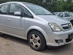 Grau Gebraucht 2009 Opel Meriva Van / Kleinbus | 2.200 € (Guter Preis)