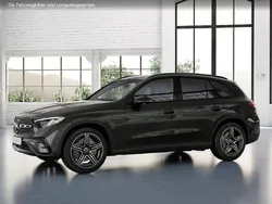 Grau Gebraucht 2025 Mercedes GLC220 AMG SUV | 57.500 €