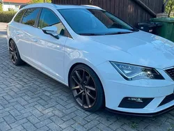 Weiß Gebraucht 2020 Seat Leon ST XCELLENCE Kombi | 15.900 € (Guter Preis)