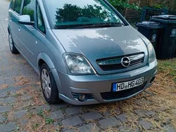 Silber Gebraucht 2009 Opel Meriva Innovation Van / Kleinbus | 3.800 € (Fairer Preis)
