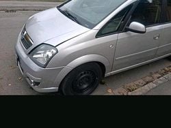 Gebraucht 2009 Opel Meriva Van / Kleinbus | 1.400 € (Guter Preis)