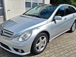 Silber Gebraucht 2006 Mercedes R500 Van / Kleinbus | 12.950 € (Etwas zu teuer)