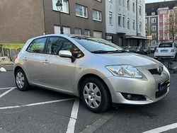 Grau Gebraucht 2007 Toyota Yaris Kombi | 3.800 €