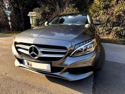 Grau Gebraucht 2017 Mercedes C180 Edition Limousine | 17.950 € (Fairer Preis)