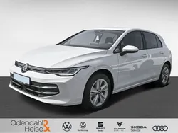 Weiß Gebraucht 2024 VW Golf VIII Life Limousine | 25.480 € (Guter Preis)
