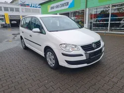 Weiß Gebraucht 2008 VW Touran Van / Kleinbus | 4.400 € (Guter Preis)