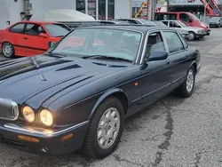 Blau Gebraucht 1998 Jaguar XJ8 Sovereign Limousine | 1.990 €