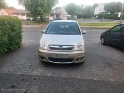 Grau Gebraucht 2007 Opel Meriva Van / Kleinbus | 1.600 € (Fairer Preis)