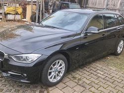 Schwarz Gebraucht 2014 BMW 320 Sport Line Kombi | 10.500 € (Fairer Preis)