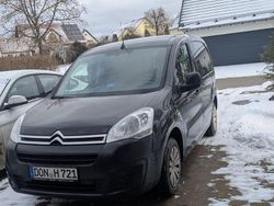 Schwarz Gebraucht 2017 Citroën Berlingo SELECTION Van / Kleinbus | 8.200 € (Fairer Preis)