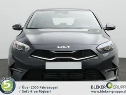 Pentametal metallic Gebraucht 2025 Kia Ceed Limousine | 25.380 € (Fairer Preis)