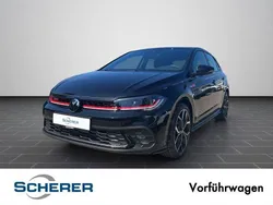 Deep black perleffekt (metallic) Gebraucht 2025 VW Polo GTI Limousine | 33.350 € (Teuer)