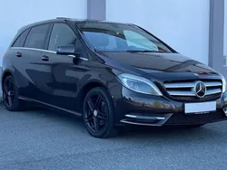 Braun Gebraucht 2014 Mercedes B180 Van / Kleinbus | 8.990 € (Superpreis)