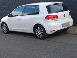 Weiß Gebraucht 2009 VW Golf VI Comfortline Kleinwagen | 4.700 € (Guter Preis)
