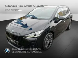 Black sapphire Gebraucht 2024 BMW 223 Active Tourer M Sport Van / Kleinbus | 40.990 € (Fairer Preis)
