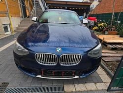 Blau Gebraucht 2012 BMW 118 Kleinwagen | 8.000 €