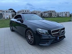 Schwarz Gebraucht 2019 Mercedes E220 AMG Coupé | 33.500 €