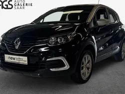 Black pearl schwarz (schwarz) Gebraucht 2018 Renault Captur LIMITED SUV | 9.999 € (Guter Preis)