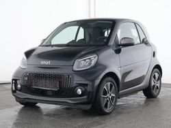 Schwarz Gebraucht 2024 Smart ForTwo Electric Drive Passion Exclusive Coupé | 18.222 € (Etwas zu teuer)