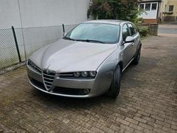 Grau Gebraucht 2008 Alfa Romeo 159 Kombi | 2.200 € (Superpreis)