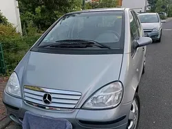 Silber Gebraucht 2000 Mercedes A190 Kleinwagen | 2.150 € (Etwas zu teuer)