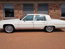 Weiß Gebraucht 1987 Cadillac Fleetwood Limousine | 16.900 €