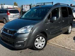 Grau Gebraucht 2016 Peugeot Partner Tepee Allure Van / Kleinbus | 6.800 € (Guter Preis)