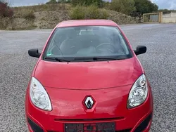 Rot Gebraucht 2010 Renault Twingo Authentique Kleinwagen | 2.100 € (Guter Preis)