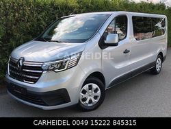 Silber Gebraucht 2023 Renault Trafic Life Van | 31.900 €