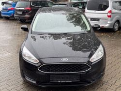 Schwarz Gebraucht 2016 Ford Focus Limousine | 7.500 € (Fairer Preis)