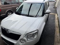 Weiß Gebraucht 2013 Skoda Yeti Plus Edition SUV | 5.750 € (Fairer Preis)
