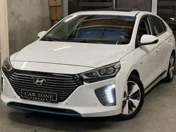 Weiß Gebraucht 2017 Hyundai Ioniq Premium Limousine | 13.480 € (Fairer Preis)