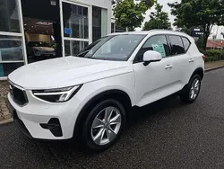 Weiß Gebraucht 2023 Volvo XC40 Core SUV | 29.998 € (Superpreis)