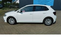 Weiß Gebraucht 2023 VW Polo Life Limousine | 15.990 € (Guter Preis)