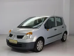 Grau Gebraucht 2005 Renault Modus Van / Kleinbus | 2.790 € (Etwas zu teuer)