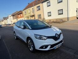 Weiß Gebraucht 2017 Renault Grand Scénic IV Bose Edition Van / Kleinbus | 5.750 € (Superpreis)