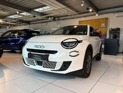 Weiss Gebraucht 2024 Fiat 600 Kleinwagen | 24.834 € (Fairer Preis)