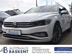 Weiß Gebraucht 2022 VW Passat R-line Limousine | 20.450 € (Guter Preis)