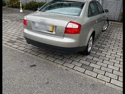 Gelb Gebraucht 2000 Audi A4 Limousine | 1.399 € (Guter Preis)