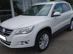 Weiß Gebraucht 2011 VW Tiguan Team SUV | 10.200 € (Etwas zu teuer)