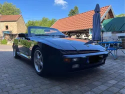 Porsche 944