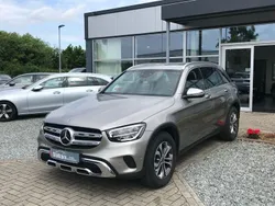 Silber Gebraucht 2020 Mercedes 200 Exclusive SUV | 28.899 € (Fairer Preis)